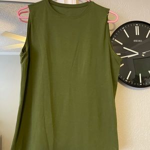 GUC Lululemon Brunswick Muscle Tank size 4